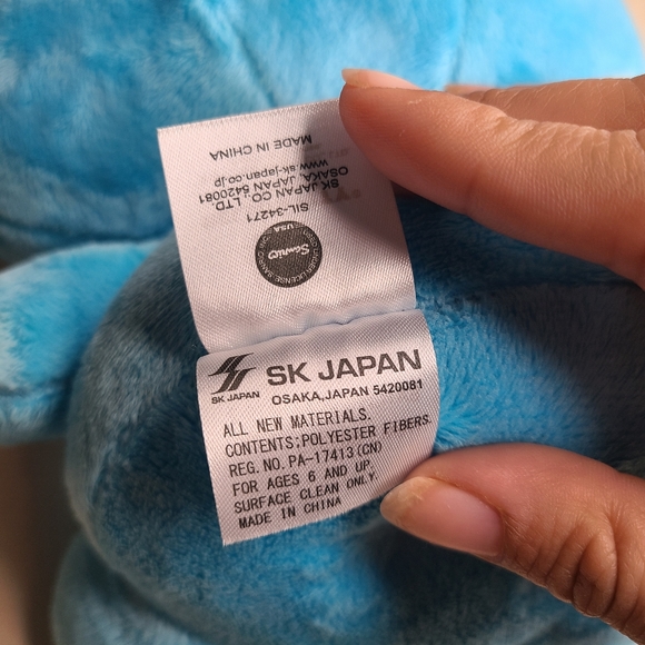 HELLO KITTY - UFO Catcher Round 1 Exclusive Plush 12” Blue Bow Tie Cat SANRIO - Picture 3 of 4